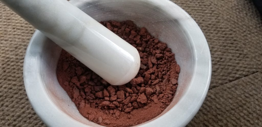 Red brick dust is a powerful home protection powder for thresholds.