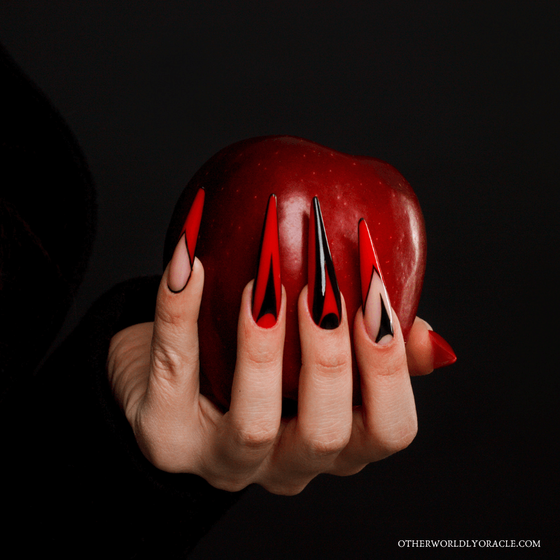 Witchy nails in red and black chevron